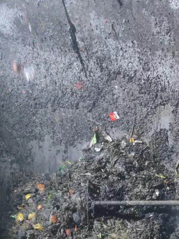 南宝镇污水池清理